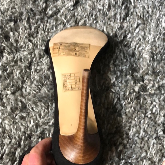 Dressy black heels - Picture 3 of 5